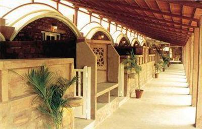 фото отеля WelcomHeritage Balsamand Lake Palace Hotel Jodhpur