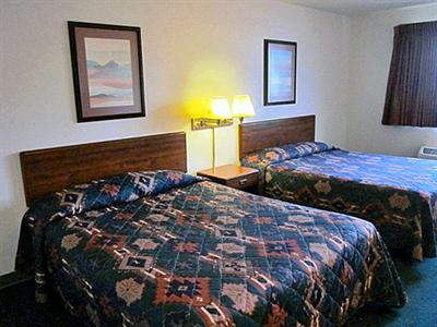 фото отеля Motel 6 Rothschild