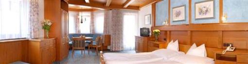 фото отеля Aparthotel Strass