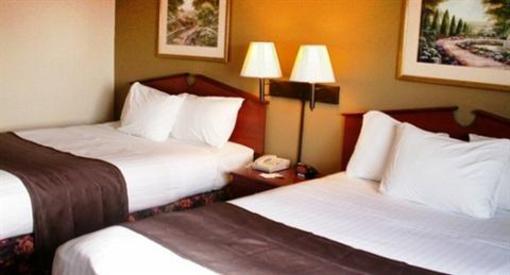 фото отеля AmericInn Lodge & Suites Beaver Dam
