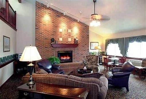 фото отеля AmericInn Lodge & Suites Beaver Dam