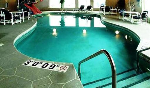 фото отеля AmericInn Lodge & Suites Beaver Dam