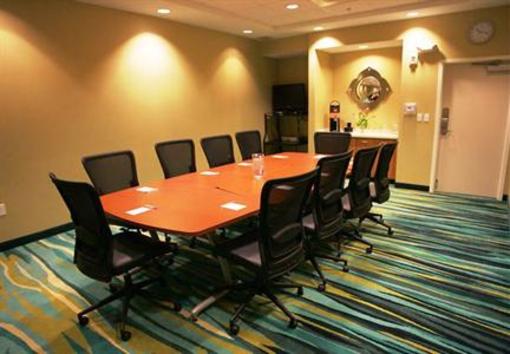 фото отеля SpringHill Suites Detroit Auburn Hills