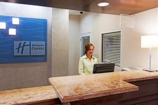 фото отеля Holiday Inn Express Hotel & Suites Miami-Kendall