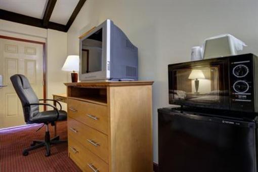 фото отеля Americas Best Value Inn - Niantic East Lyme