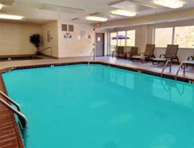 фото отеля Super 8 Motel Huntington (West Virginia)