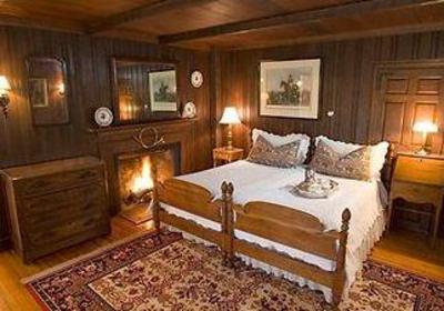 фото отеля Historic Jacob Hill Inn