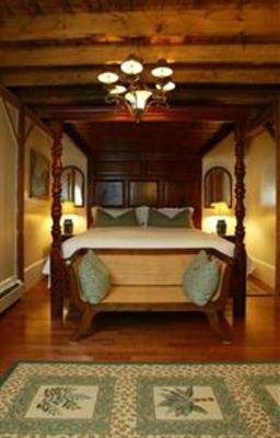 фото отеля Historic Jacob Hill Inn