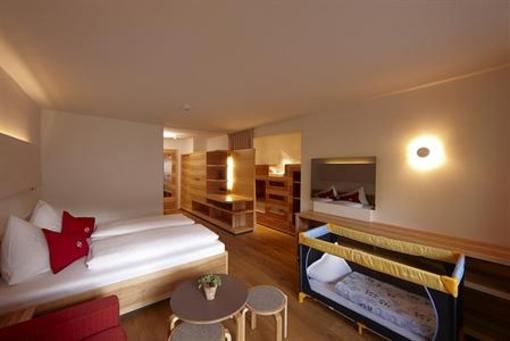 фото отеля Familienhotel Mateera