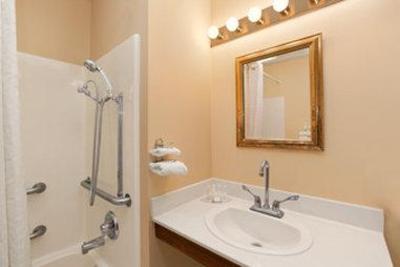 фото отеля Baymont Inn & Suites Greenwood South Carolina