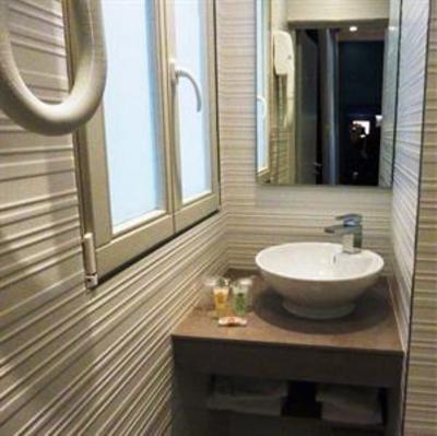 фото отеля Best Western Prince Montmartre
