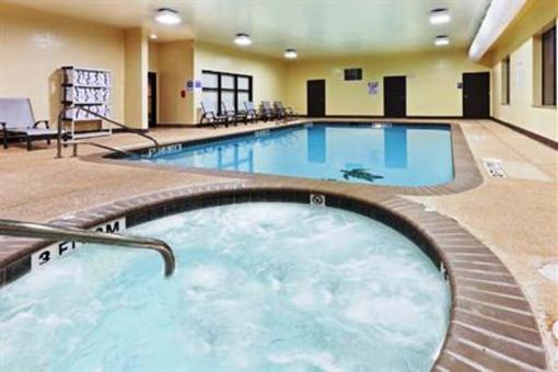 фото отеля Holiday Inn Express Suites Wolfforth
