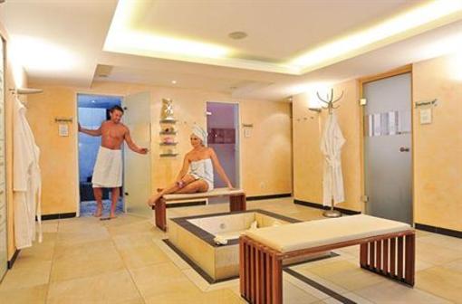 фото отеля Sport & Wellness Hotel Post