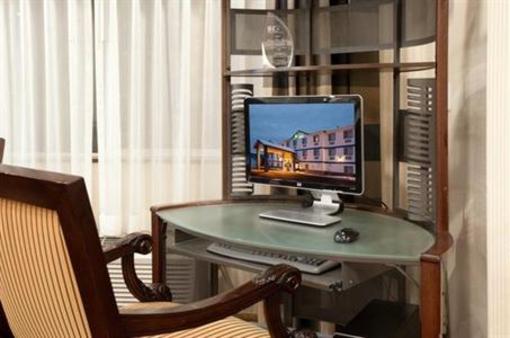 фото отеля Holiday Inn Express Eagle