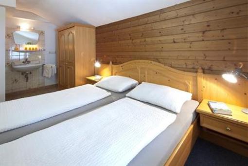 фото отеля Hotel Cafe Ferienhaus Ilius Fieberbrunn