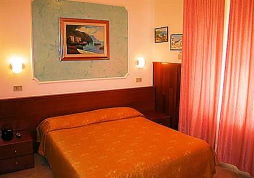 фото отеля Mignon Hotel Milan