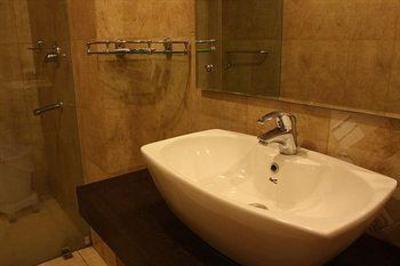 фото отеля Hotel Apra International