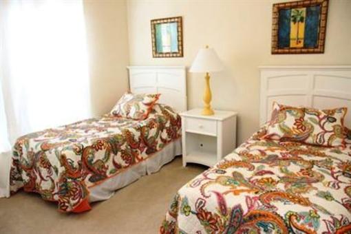 фото отеля Lucaya Village by CND Holiday Homes