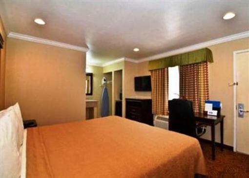 фото отеля Rodeway Inn Mission Valley