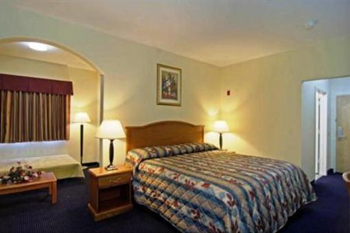 фото отеля Americas Best Value Inn & Suites-Bush Int'l Airport