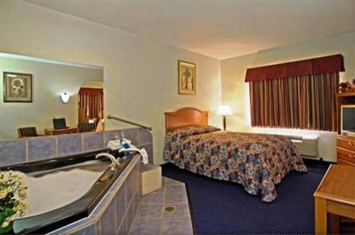 фото отеля Americas Best Value Inn & Suites-Bush Int'l Airport