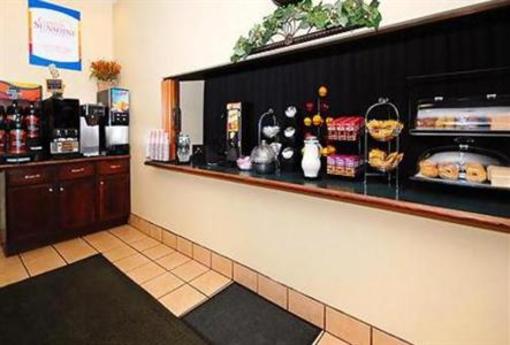 фото отеля Candlewood Suites Joplin Hotel