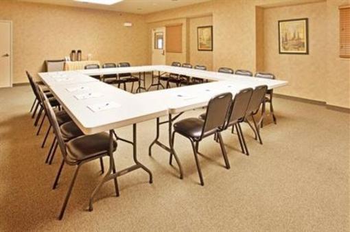 фото отеля Candlewood Suites Joplin Hotel