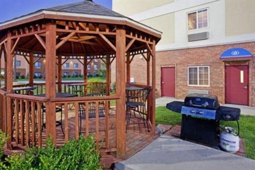 фото отеля Candlewood Suites Joplin Hotel