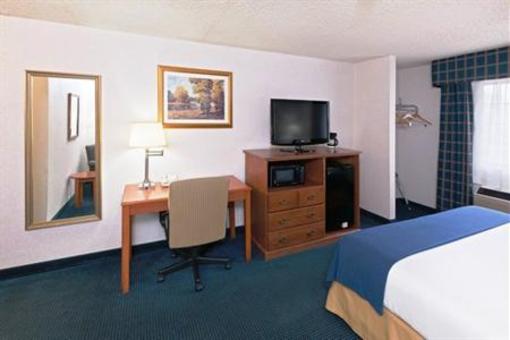 фото отеля Holiday Inn Express Santa Fe