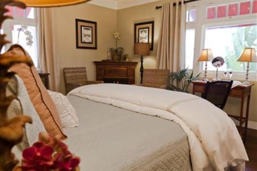 фото отеля The Bed and Breakfast Inn at La Jolla