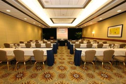 фото отеля Crowne Plaza Los Angeles International Airport Hotel