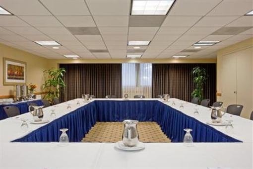 фото отеля Crowne Plaza Los Angeles International Airport Hotel