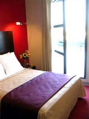 фото отеля Hotel Canal Aigues-Mortes