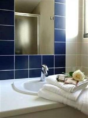 фото отеля Hotel Canal Aigues-Mortes