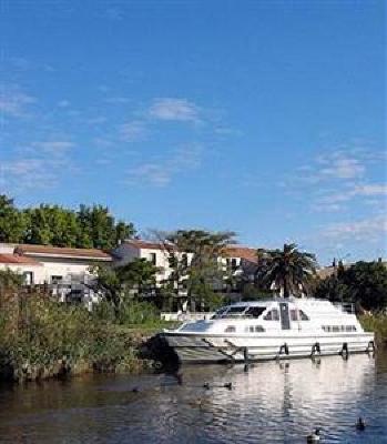 фото отеля Hotel Canal Aigues-Mortes