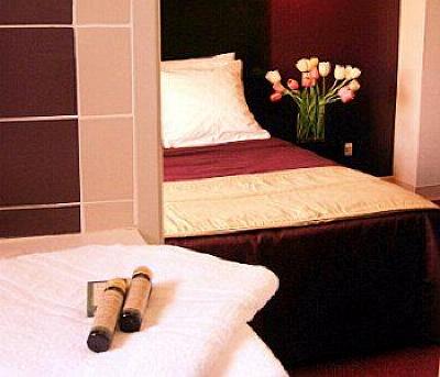 фото отеля Hotel Canal Aigues-Mortes