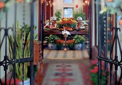 фото отеля The Simsbury Inn