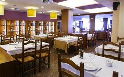 фото отеля Hotel Restaurant Sant Pol