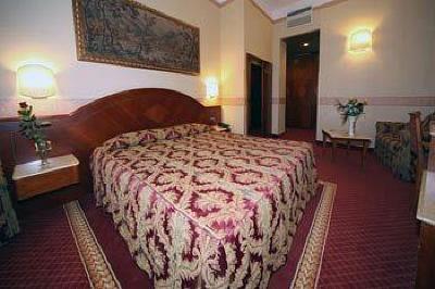 фото отеля King Mokinba Hotel