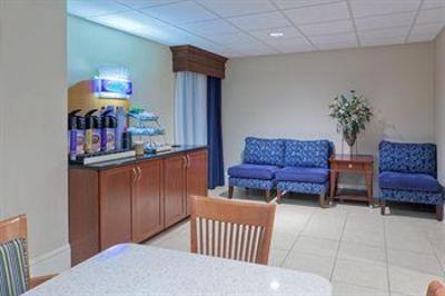 фото отеля Hampton Inn Seaford