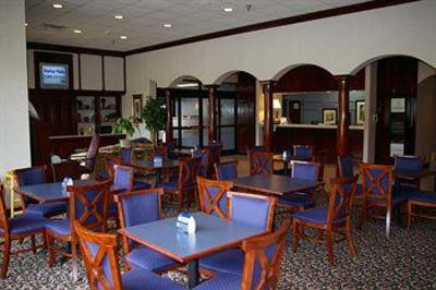 фото отеля Hampton Inn Roxboro