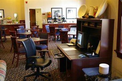 фото отеля Hampton Inn Roxboro