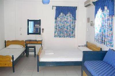 фото отеля Honeymoon Beach Apartments