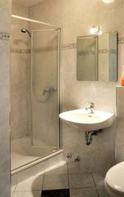 фото отеля Hotel Lindenhof Biblis