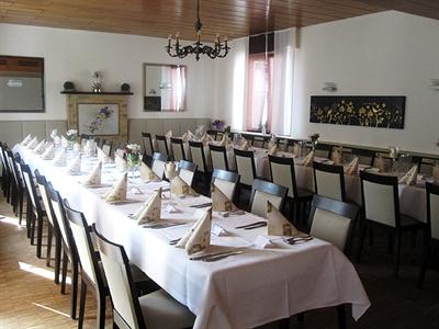 фото отеля Hotel Lindenhof Biblis