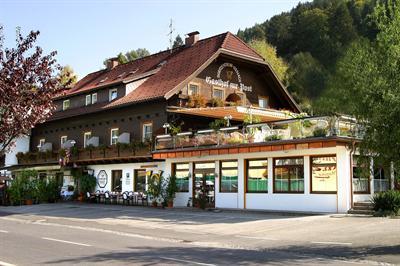 фото отеля Gasthof Zur Post Ossiach