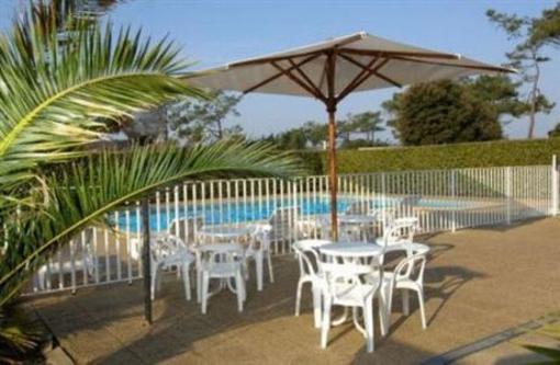 фото отеля Residence Capdeville Soulac-sur-Mer