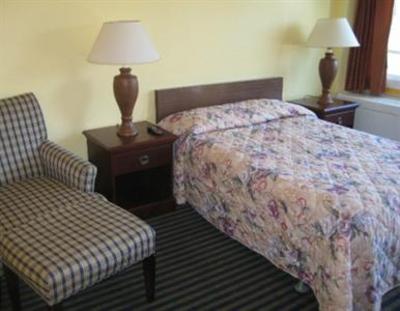фото отеля Red Carpet Inn Ashford