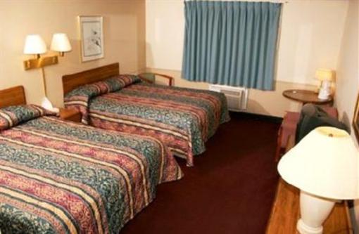 фото отеля East Grand Inn