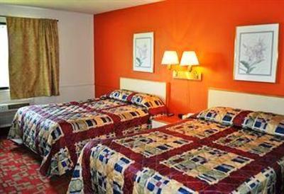 фото отеля East Grand Inn